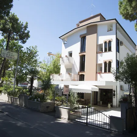 San Domenico Pinarella Szálloda 3*